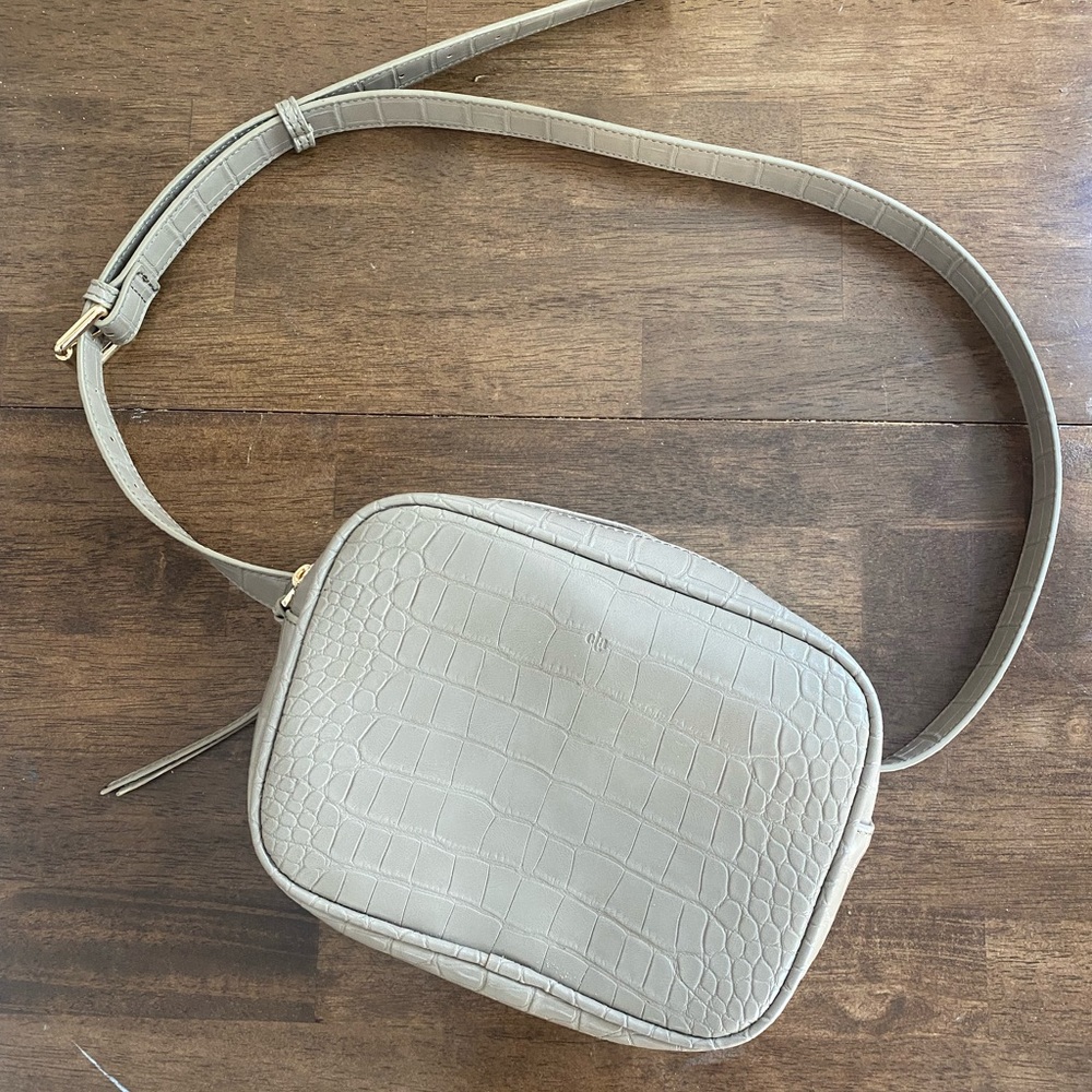 Ela Vegan Leather Belt Bag